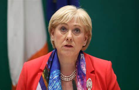 Міністр соціального захисту Ірландії повідомила про можливе нове скорочення соціальних виплат для українців